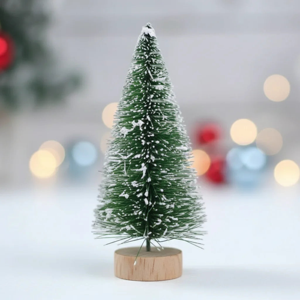 Arbre de Noël Miniature - Élégance et Simplicité